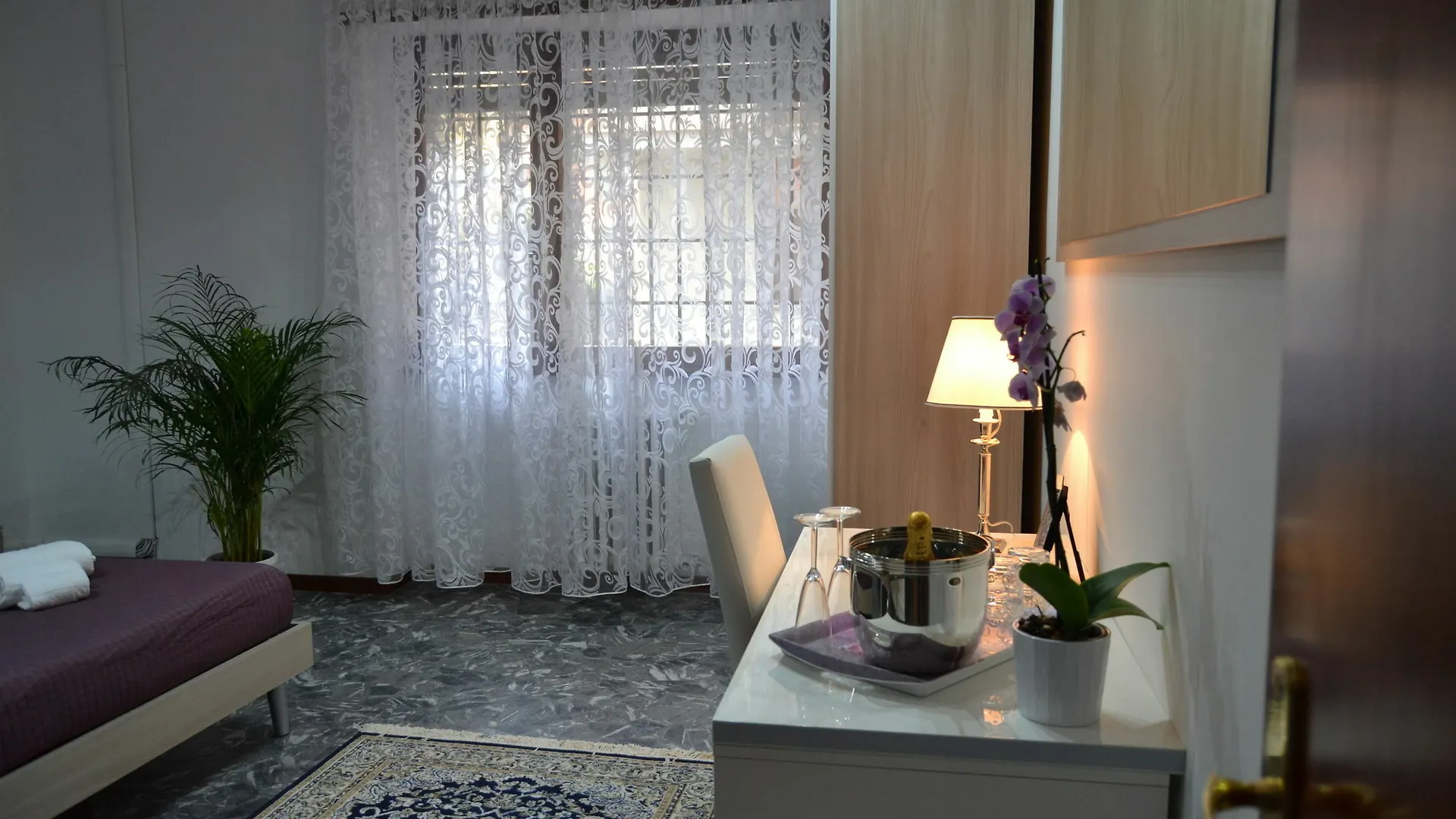 Maxim Rooms Rome Guest house
