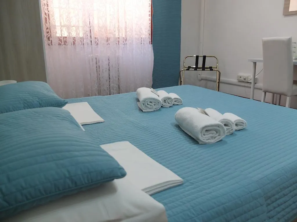 Maxim Rooms Roma 3*,  Italia