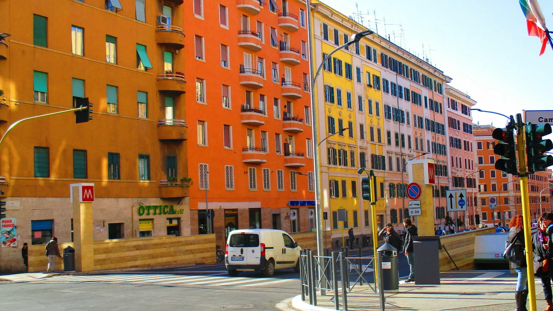 Maxim Rooms Roma 3*,