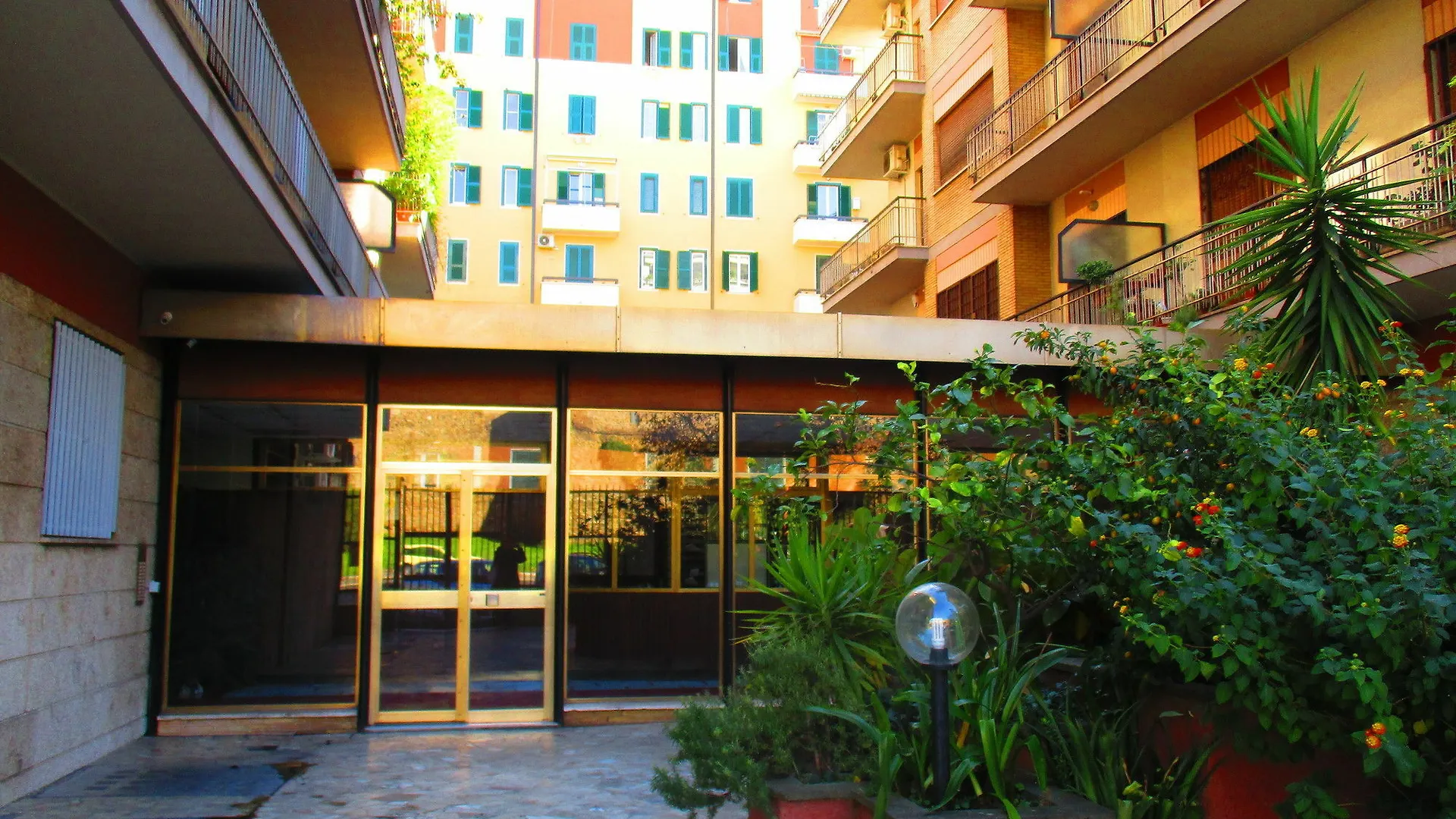 Maxim Rooms Roma
