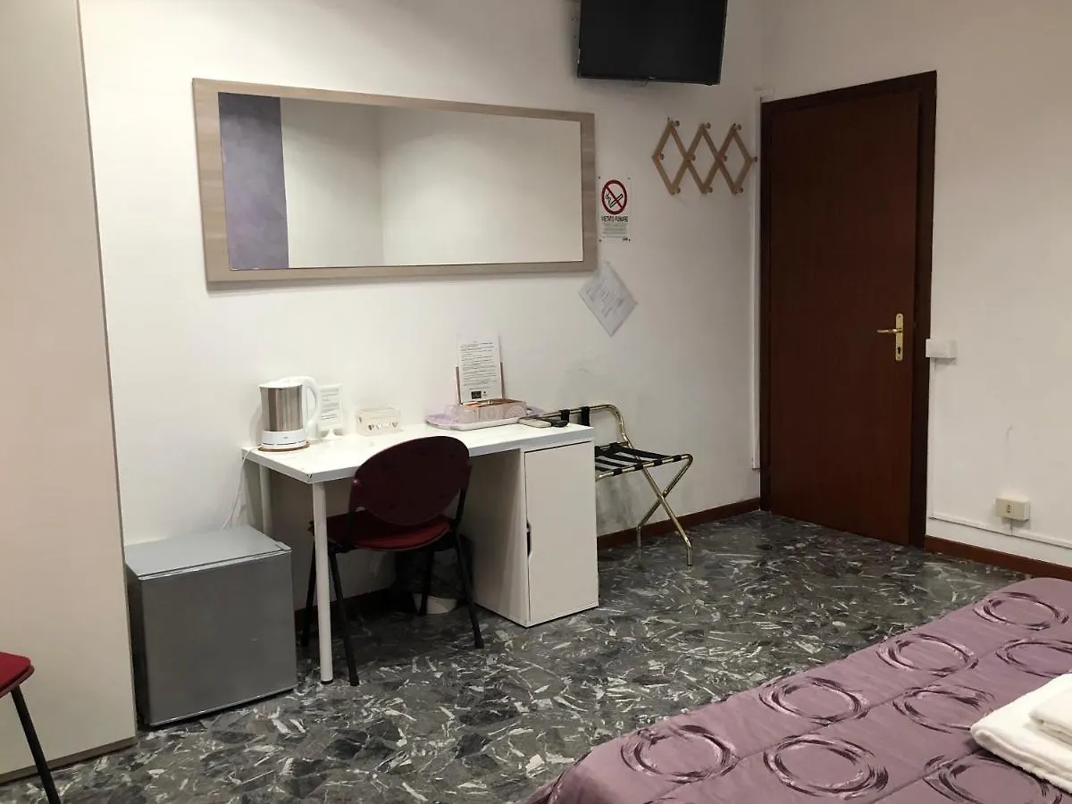 Pensión Maxim Rooms Roma